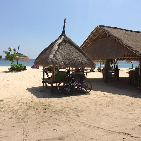 Balenta Bungalow Gili Meno Hotel Екстериор снимка