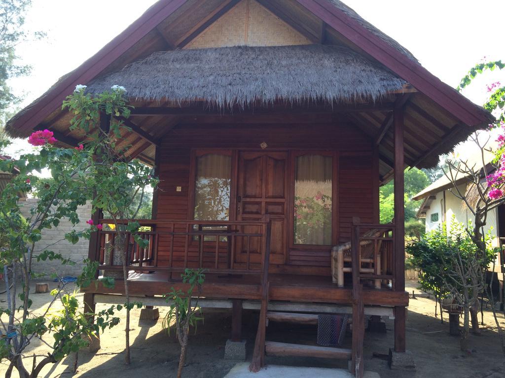 Balenta Bungalow Gili Meno Hotel Екстериор снимка