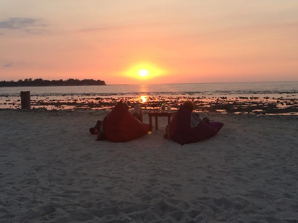Balenta Bungalow Gili Meno Hotel Екстериор снимка