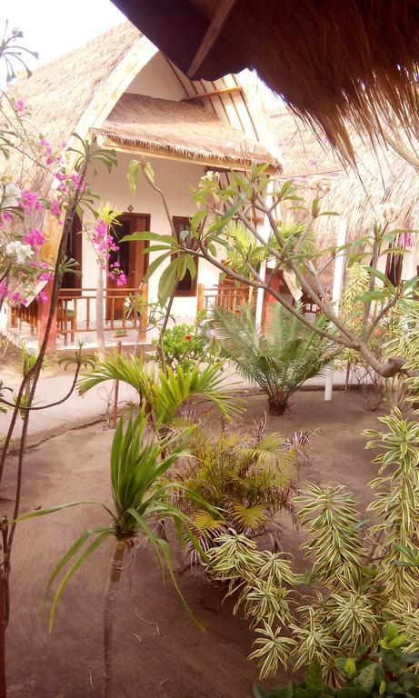 Balenta Bungalow Gili Meno Hotel Екстериор снимка